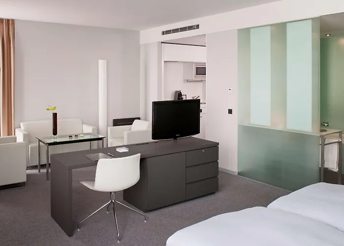 Hotel INNSiDE by Meliá Düsseldorf Derendorf 4*